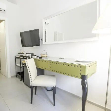 Le Tre Sorelle باري